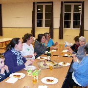 Moment de convivialit a la gym volontaire, dgustation de la Galette des Rois